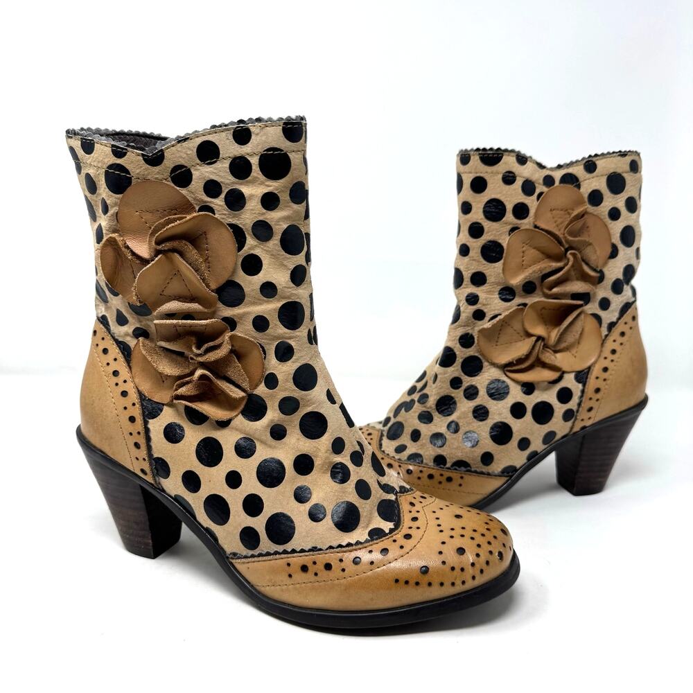 L'ARTISTE Spring Step Perignon Wing Tip Boots Womens 37 6.5 7 Polka Dot Leather